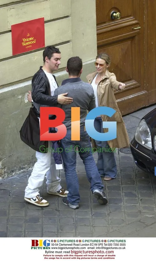 Kylie Minogue Spotted in Paris with Stylist