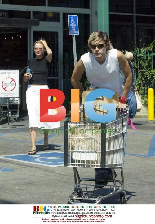 Cameron Diaz and Jared Leto Shopping