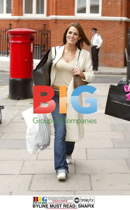 Suzy Amy Out Shopping in Knightsbridge