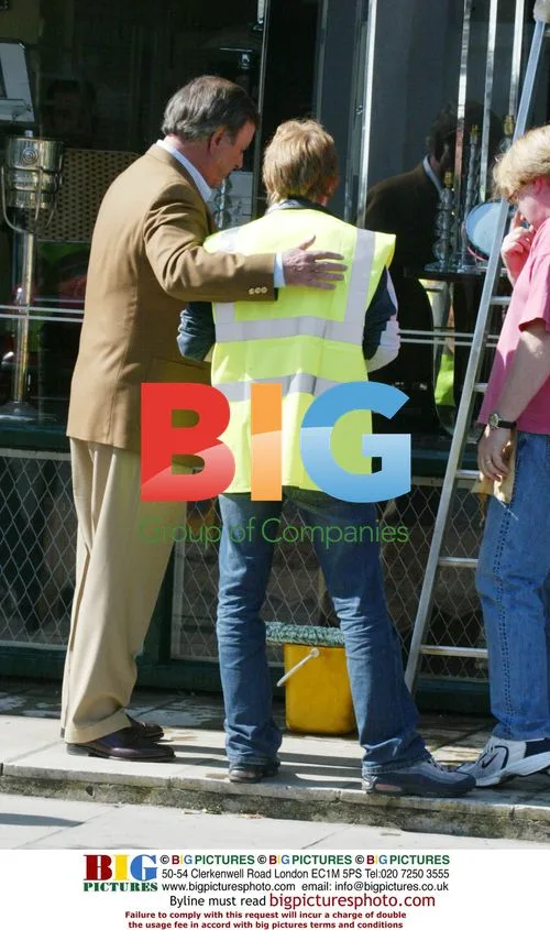 Terry Wogan Helps Window Cleaner