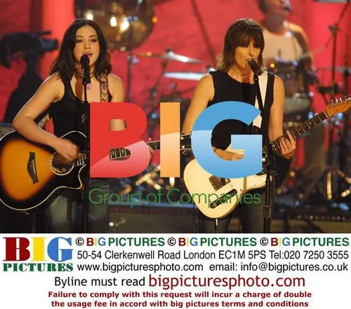 Michelle Branch and Chrissy Hinds Perform at Lifetime Benefit