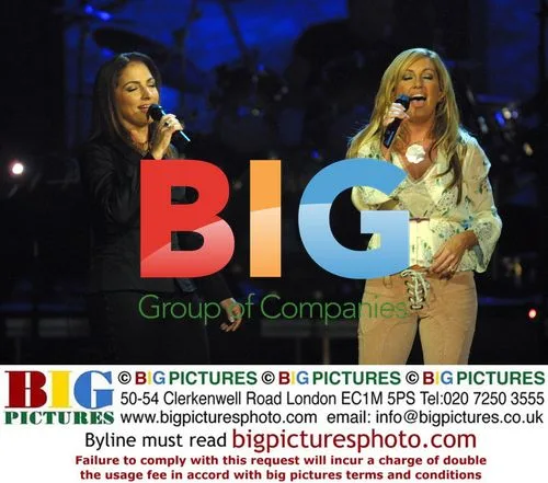 Gloria Estefan and Lee Ann Womack perform at Lifetime benefit
