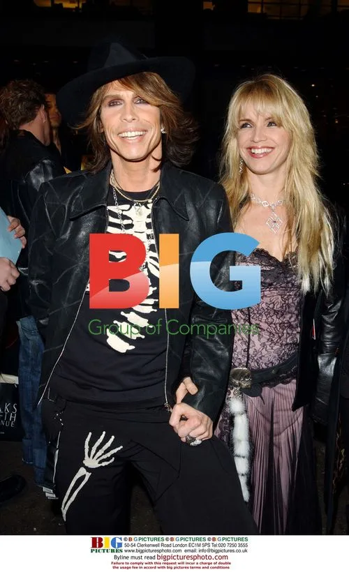 Steven Tyler and wife at VH1 Vogue Fashion Awards
