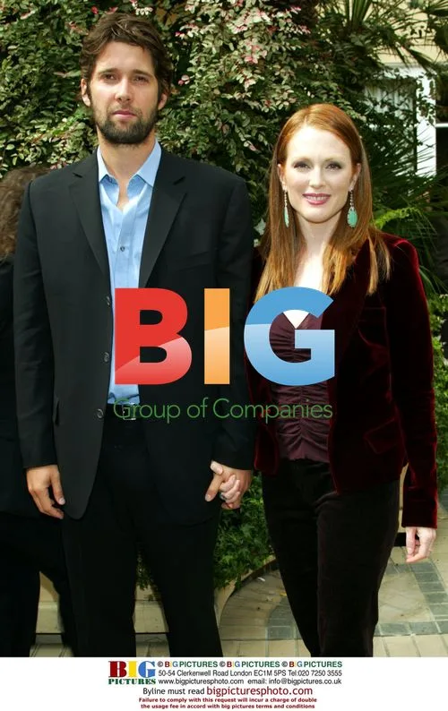 Julianne Moore and Bart at Women in Hollywood 2002