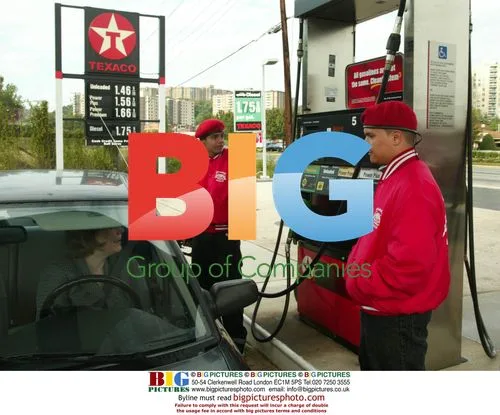 Guardian Angels Pump Gas in DC