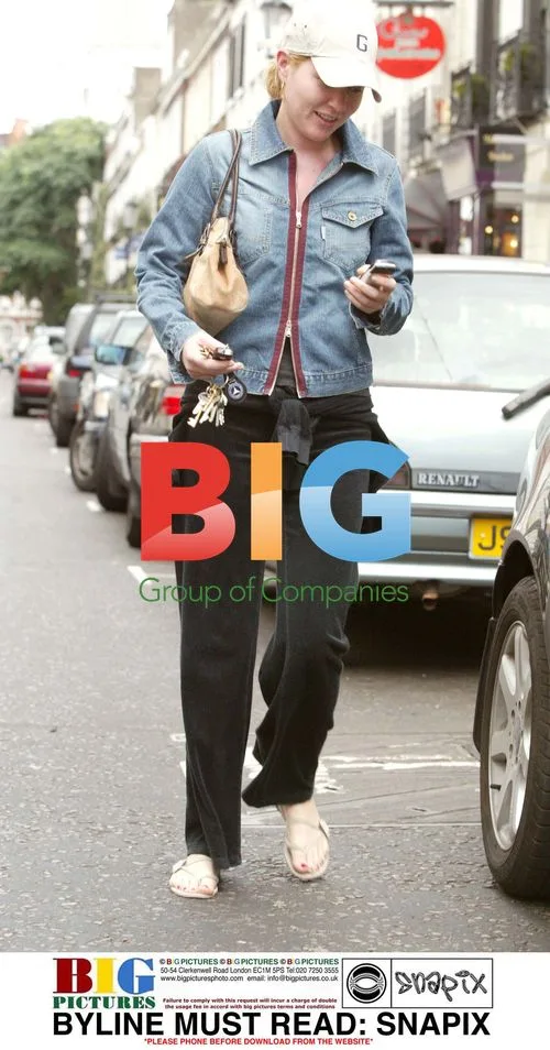 DIDO spotted shopping in London