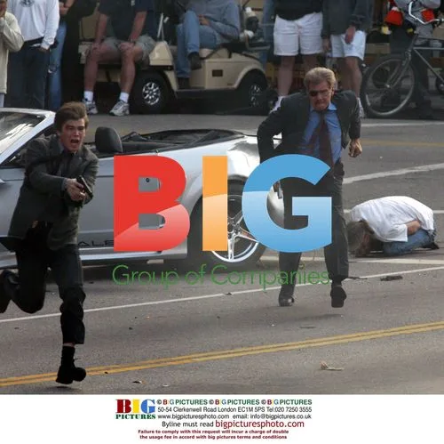 Harrison Ford and Josh Hartnett filming "Hollywood Homicide"
