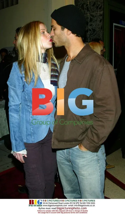 Christina Applegate and Jonathan Schaech at 'Kiss The Bride' Premiere