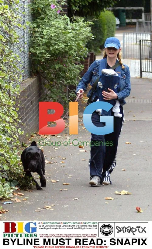 Gail Porter and daughter Honey out walking
