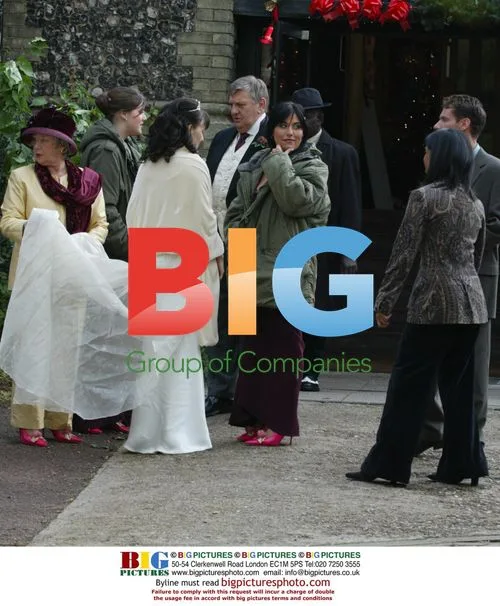 EastEnders Stars on Wedding Set