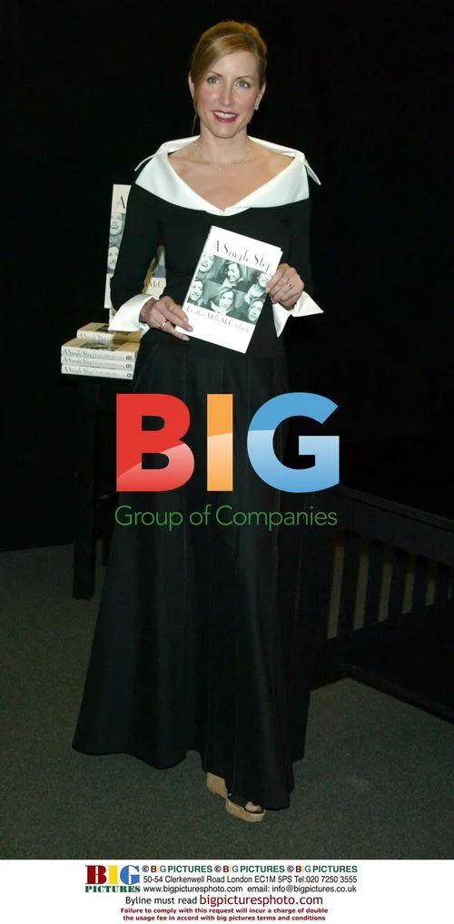 Heather Mills McCartney promotes book at Barnes & Noble