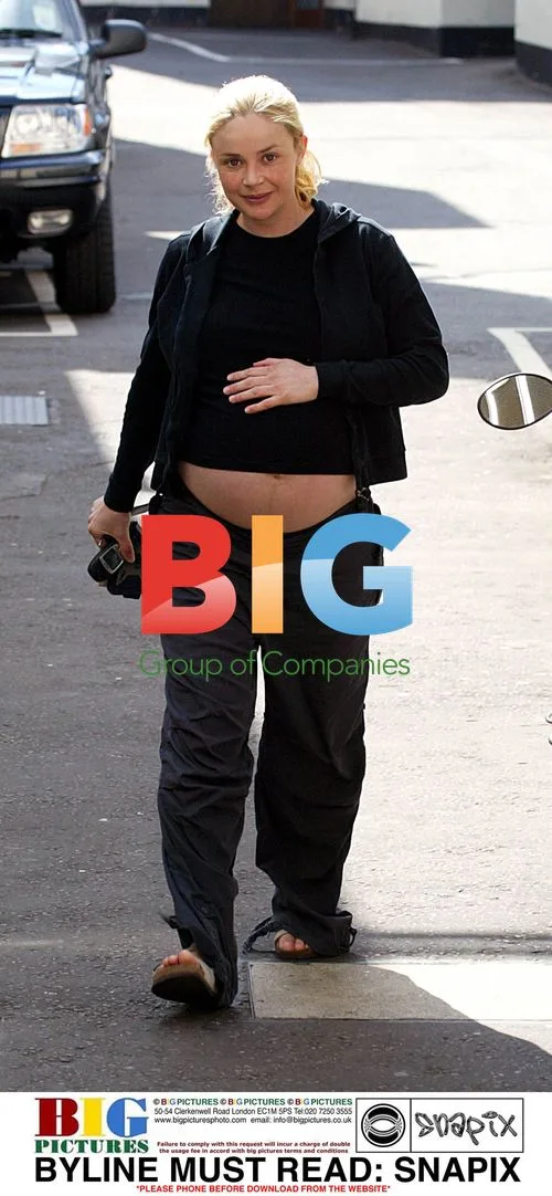 Pregnant TV Presenter Gail Porter Out Walking