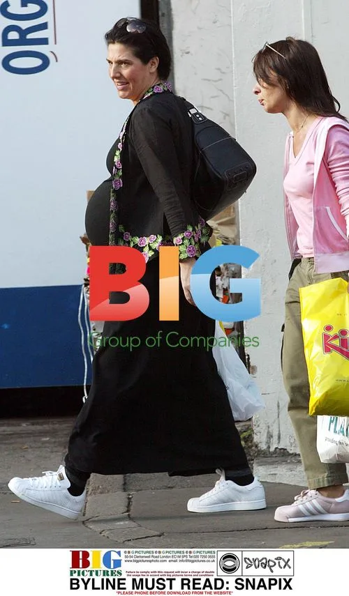 Heavily pregnant singer Sharleen Spitery out in Notting Hill