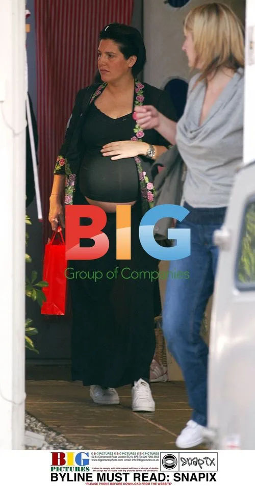 Pregnant Singer Sharleen Spitery Out in London