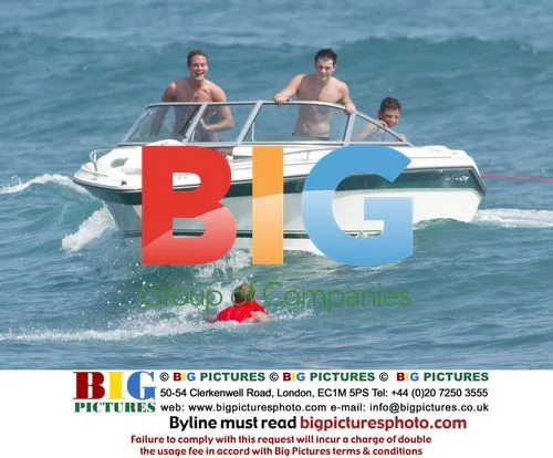 TV Actors Enjoy Boat Trip in Spain