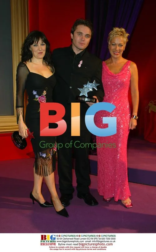 Kasey Ainsworth and Alex Ferns at TV Quick Awards 2002