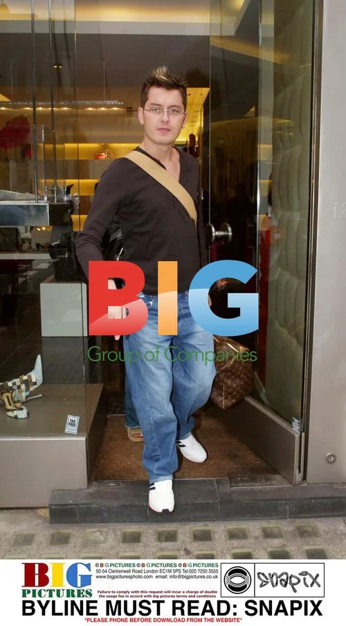 Brian Dowling and Narinder Kaur Shopping