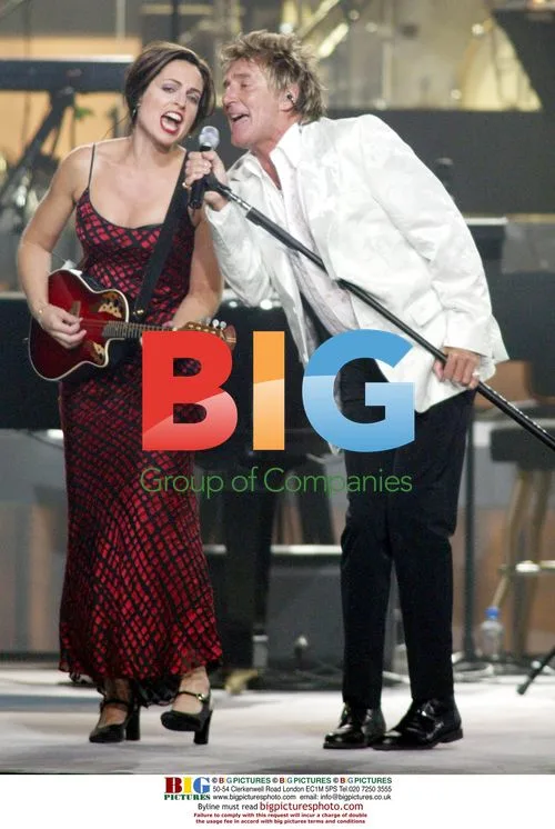Rod Stewart Performs at Agassi Charity Concert