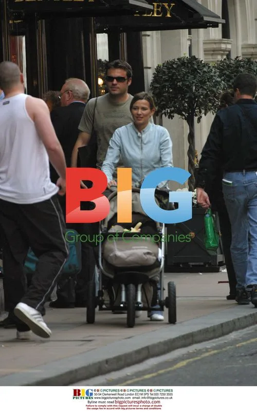 Mark Viduka and Family Shopping in London