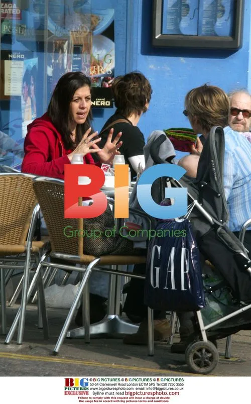 Jacey Salles enjoys a stroll in London
