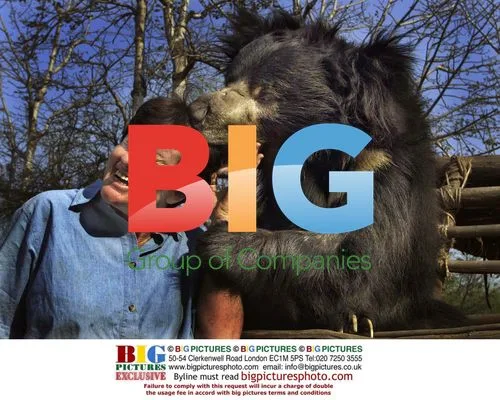 Mary Hutton meets Indian sloth bear Ranii