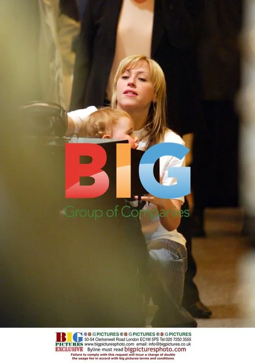 Nicole Appleton and Liam Gallagher with Family