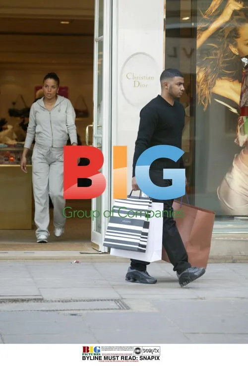 Pregnant Singer MS DYNAMITE and Boyfriend Shopping