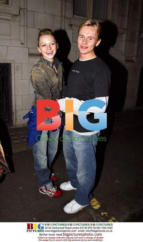 S Club Seven Couple Leaving Nightclub