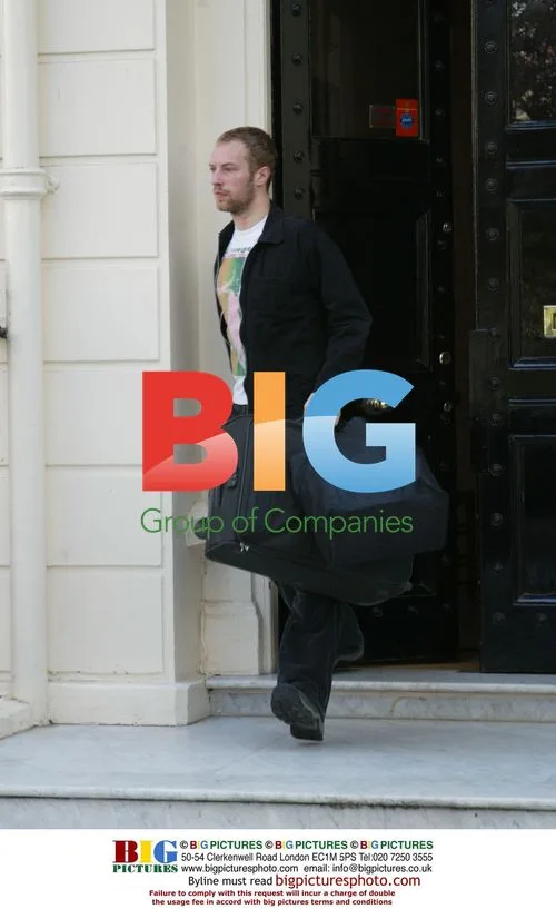 Chris Martin and Gwenith Paltrow Leaving Home
