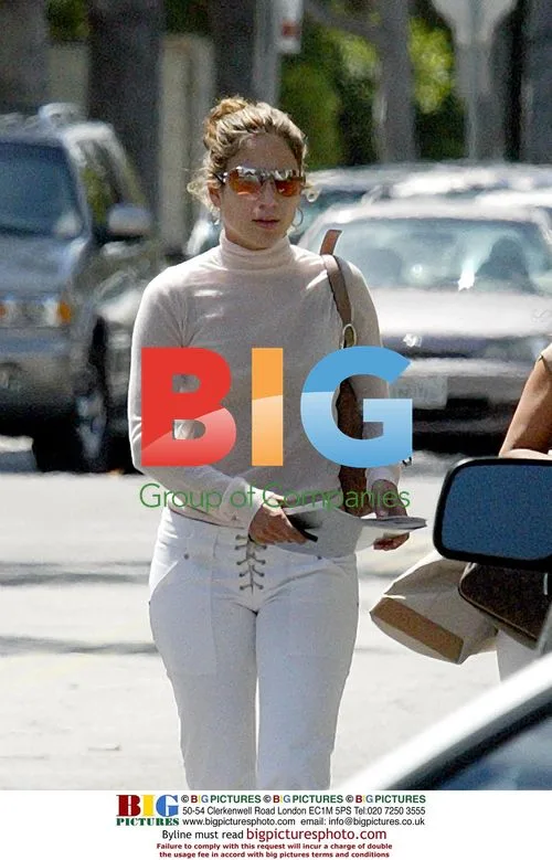 Jennifer Lopez shopping in Beverly Hills