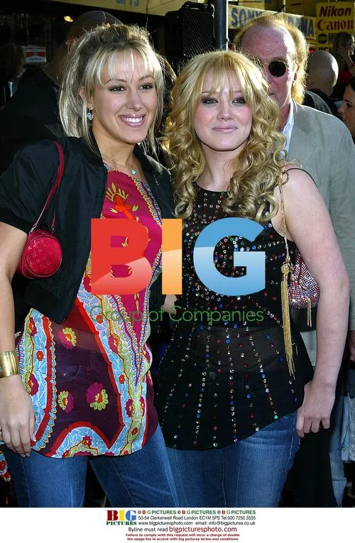 Hallie Duff & Hilary Duff at 'The Lizzie McGuire Movie' Premiere