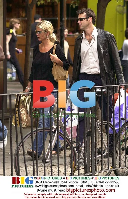Ulrika Jonsson and Lance Gerrard Wright Shopping