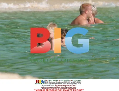 PM Tony Blair's Family Beach Holiday in Barbados