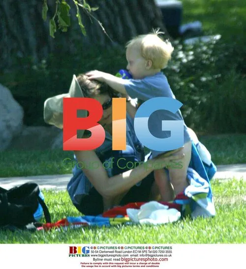 Jodie Foster and son Kit play in park