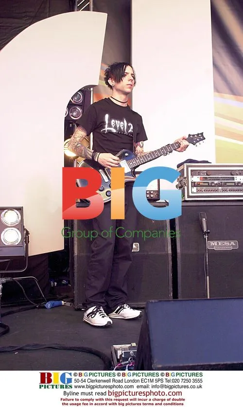 GOOD CHARLOTTE Performing at TRL