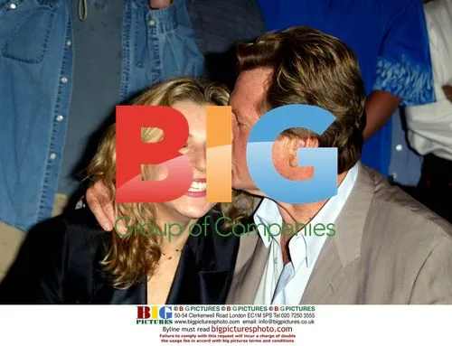 Celebrity couple at film premiere