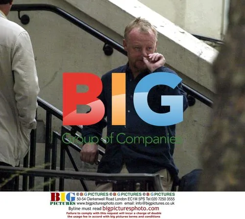 Les Dennis Upset in North London