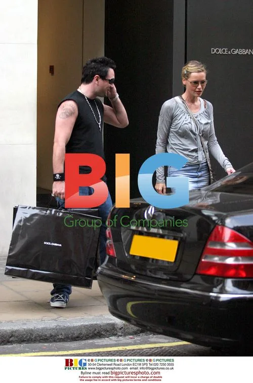Singer Huey Morgan and girlfriend Connie Nielsen shopping