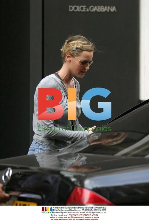 Huey Morgan and Connie Nielsen Shopping