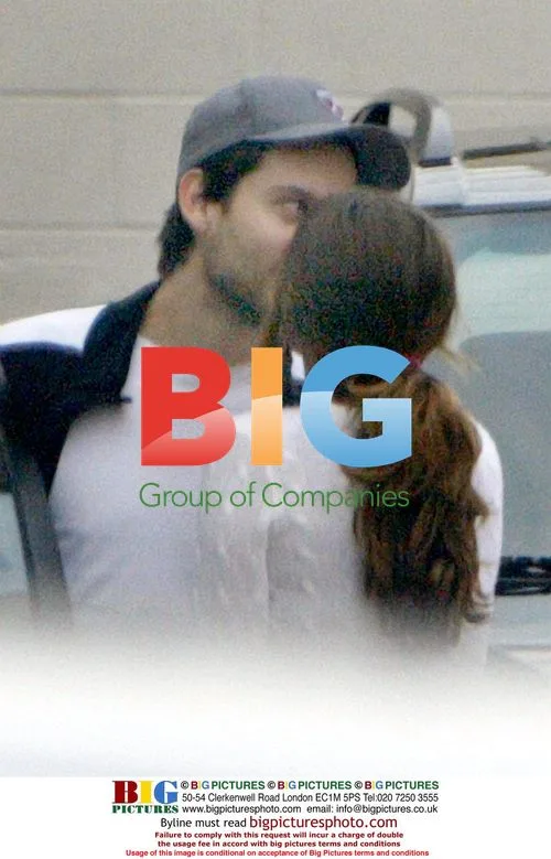 Tobey Maguire and Jennifer Meyer Kissing in Beverly Hills