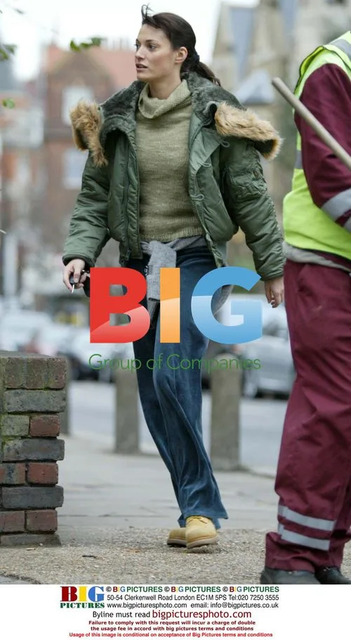 Sarah Parish Donates to Oxfam
