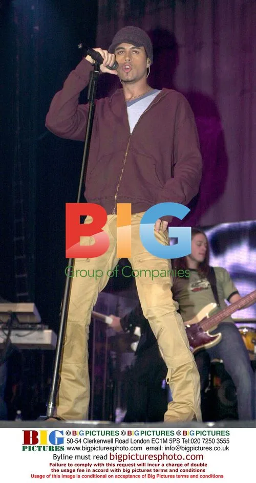 Enrique Iglasias Performing at Christmas Live Show 2003