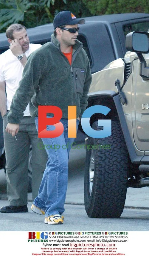 Matt LeBlanc and Family Christmas Shopping