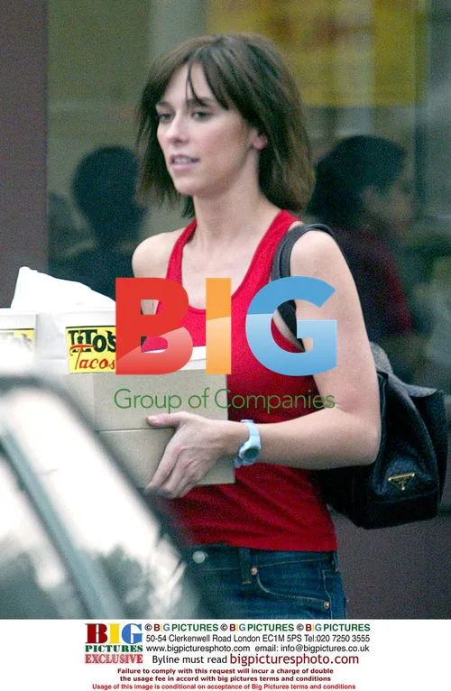Jennifer Love-Hewitt Brings Antonio Sabato Jr. Lunch