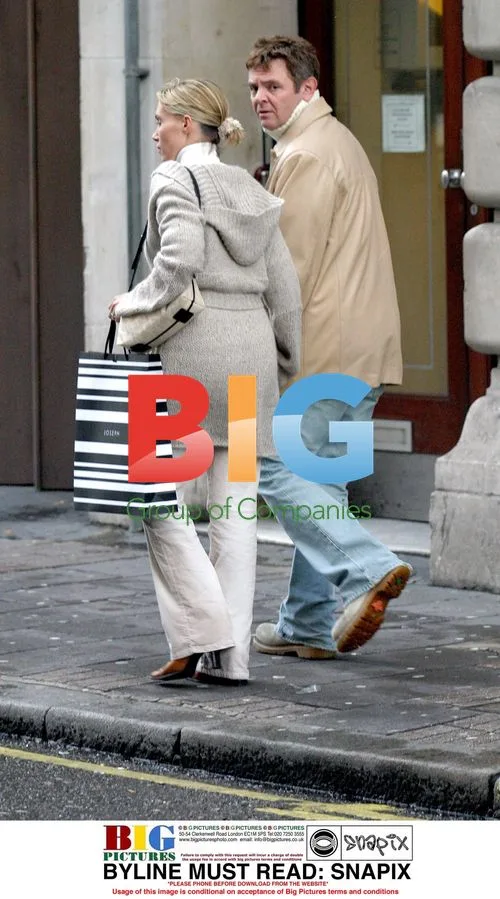 Phil Middlemiss and wife Christmas shopping