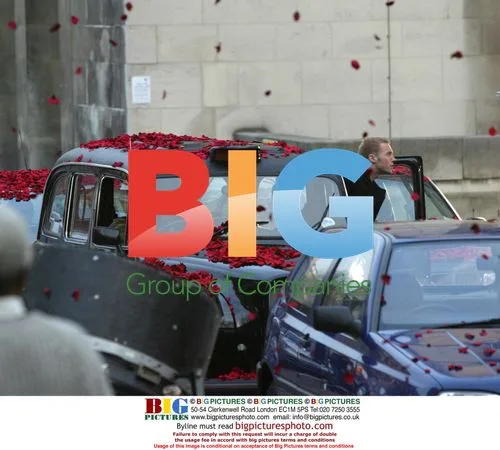Ronan Keating on video set in London