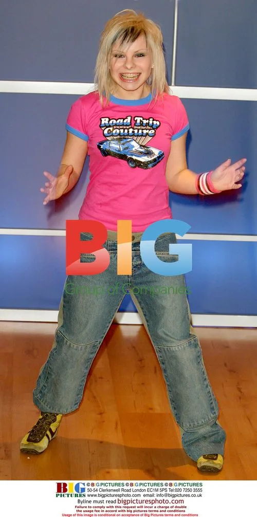 World Idol Pop Stars Compete
