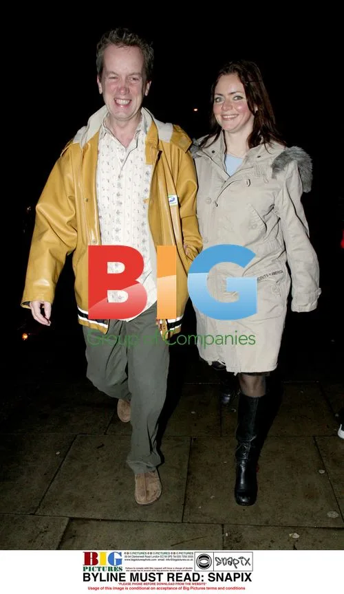 Frank Skinner and Girlfriend Christmas Shopping