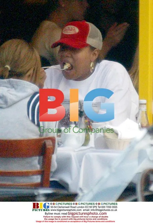 Queen Latifah and Eve Lunch on Sunset Strip
