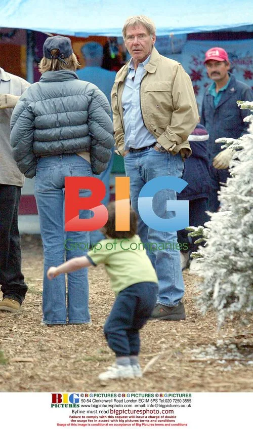 Harrison Ford & Calista Flockhart spend Christmas